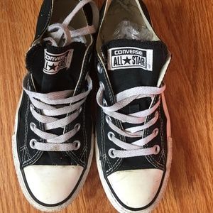 Black Converse (Sz 8.5)